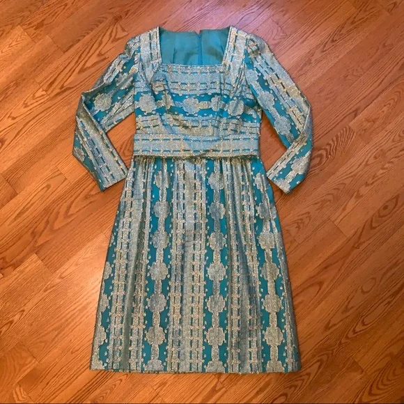 Vintage handmade 60s gold metallic peacock blue shift dress - Picture 5 of 12